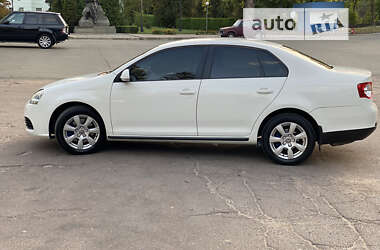 Седан Volkswagen Jetta 2009 в 