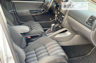 Седан Volkswagen Jetta 2009 в 