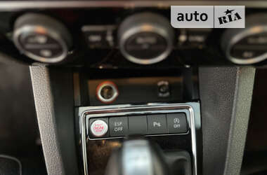 Седан Volkswagen Jetta 2014 в 