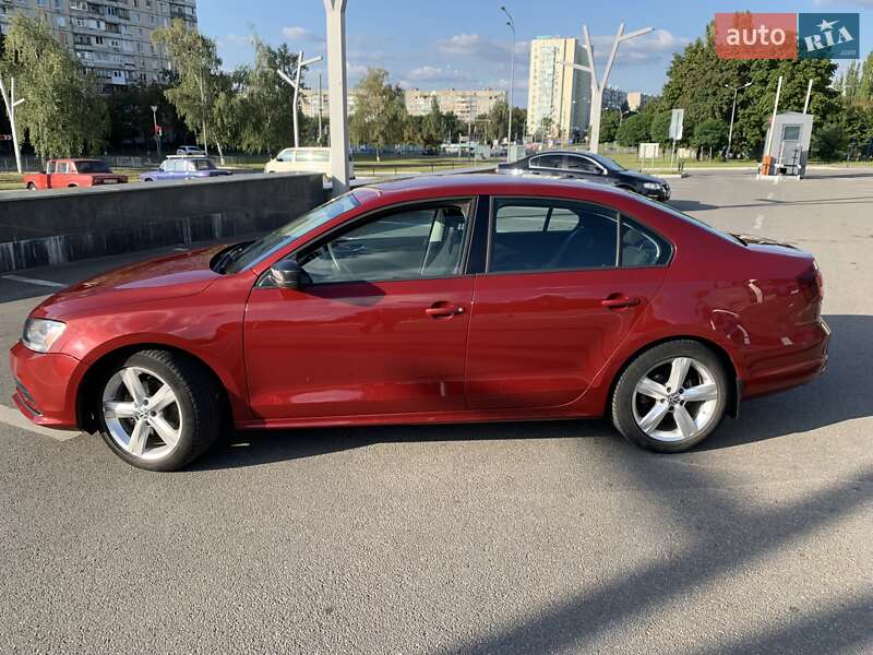 Седан Volkswagen Jetta 2016 в Харькове