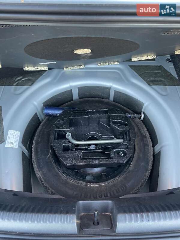 Седан Volkswagen Jetta 2016 в Сумах