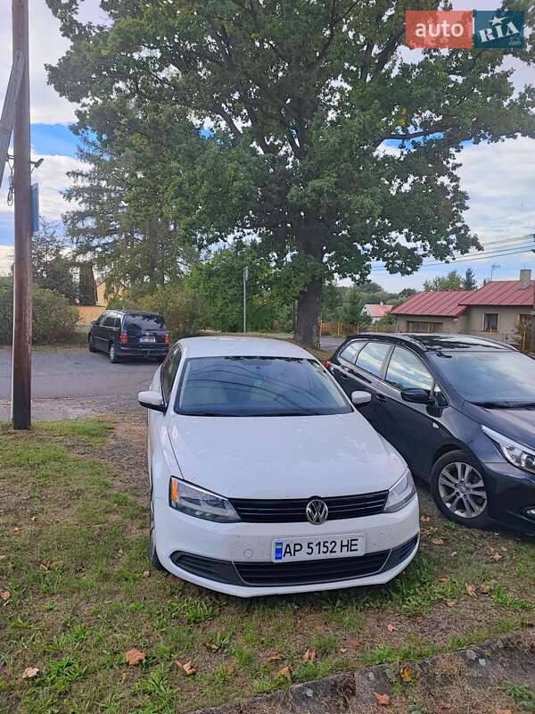 Volkswagen Jetta 2013
