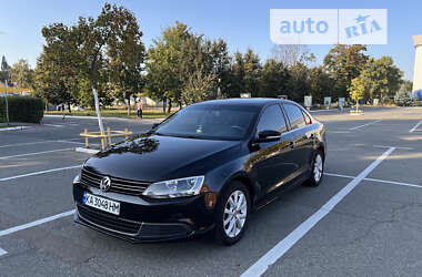 Седан Volkswagen Jetta 2014 в Броварах