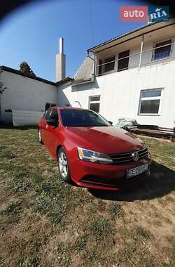 Седан Volkswagen Jetta 2016 в 