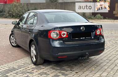 Седан Volkswagen Jetta 2006 в 
