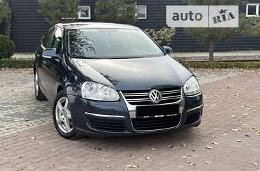 Седан Volkswagen Jetta 2006 в 