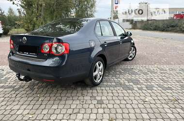 Седан Volkswagen Jetta 2006 в 