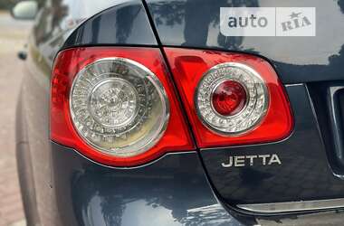 Седан Volkswagen Jetta 2006 в 