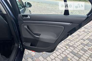 Седан Volkswagen Jetta 2006 в 