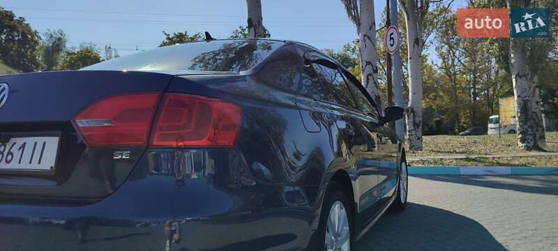 Седан Volkswagen Jetta 2013 в Запоріжжі