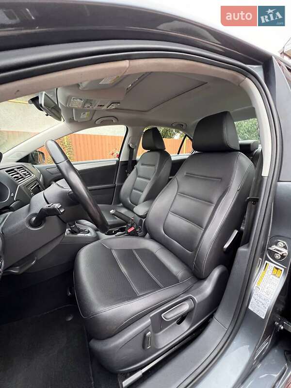 Седан Volkswagen Jetta 2014 в Одесі