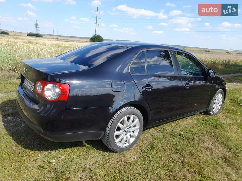 Седан Volkswagen Jetta 2009 в Тернополі