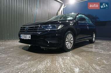 Седан Volkswagen Jetta 2020 в 