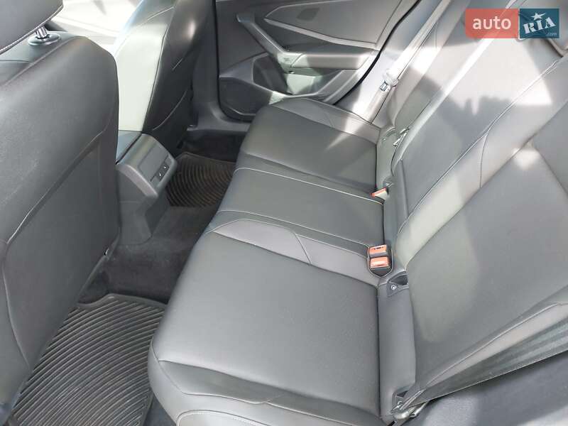 Седан Volkswagen Jetta 2019 в Луцьку