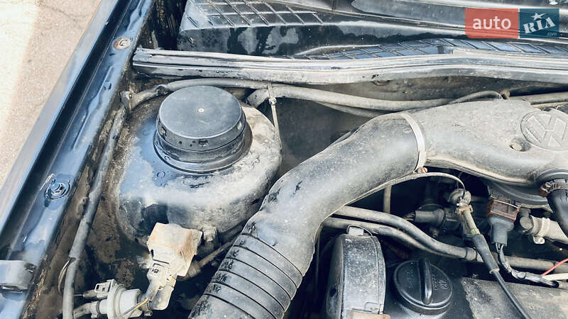 Седан Volkswagen Jetta 1989 в Чернігові