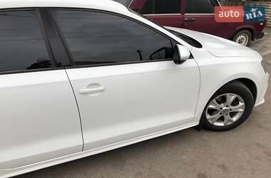 Седан Volkswagen Jetta 2016 в 