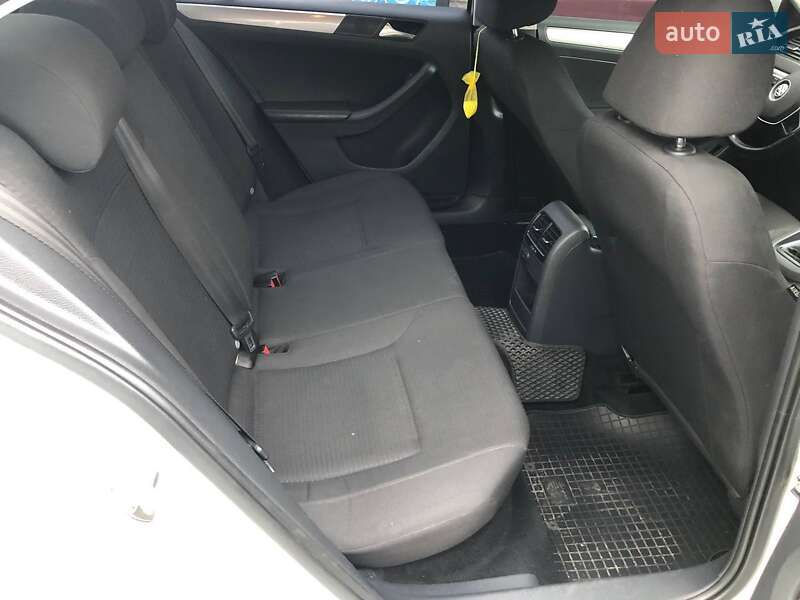 Седан Volkswagen Jetta 2016 в Жмеринке фото 12 Седан Volkswagen Jetta 2016 в Жмеринке