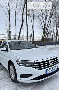 Седан Volkswagen Jetta 2018 в Тернополе