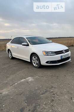 Седан Volkswagen Jetta 2011 в Городку