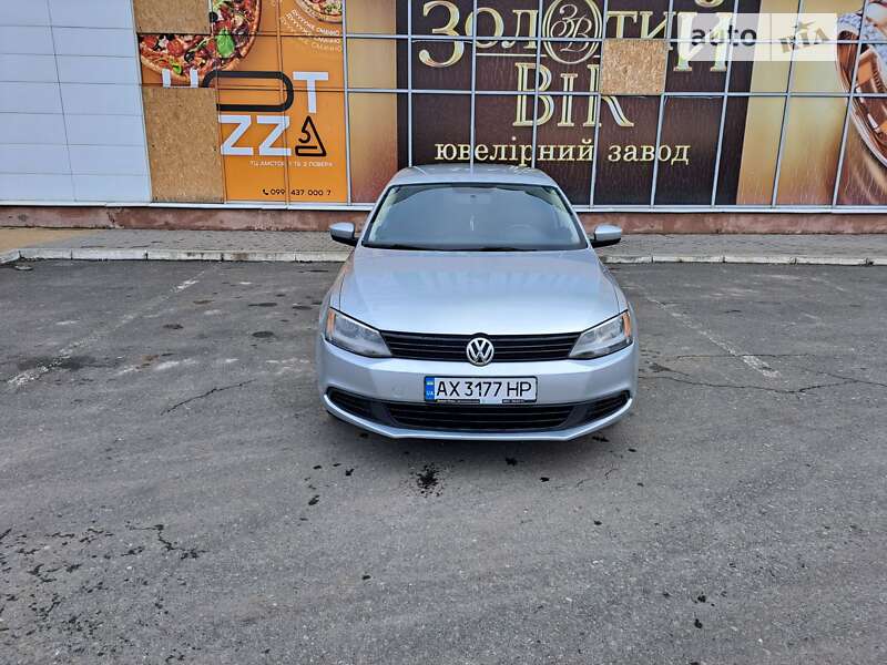 Седан Volkswagen Jetta 2013 в Краматорську