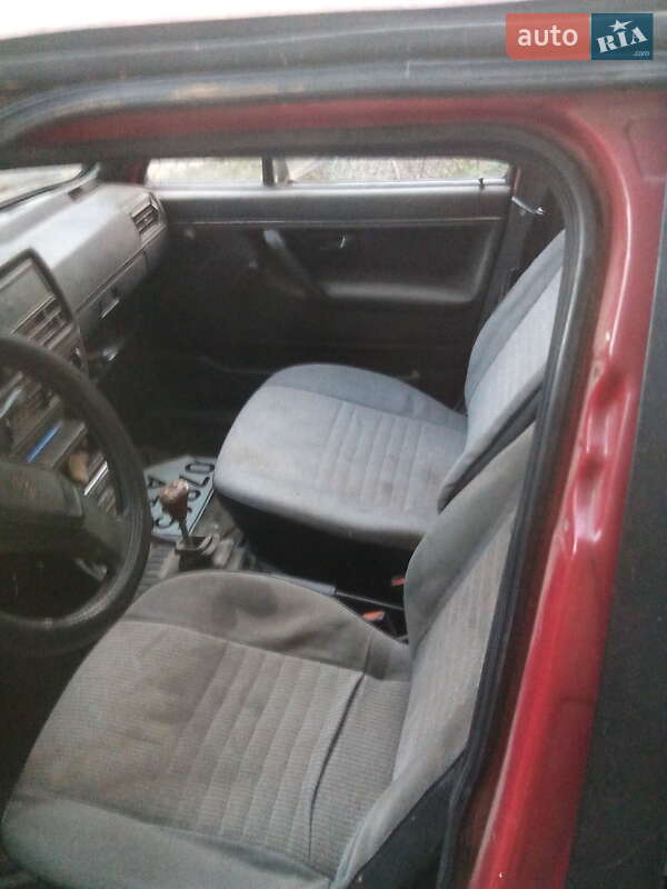 Седан Volkswagen Jetta 1985 в Борщеві
