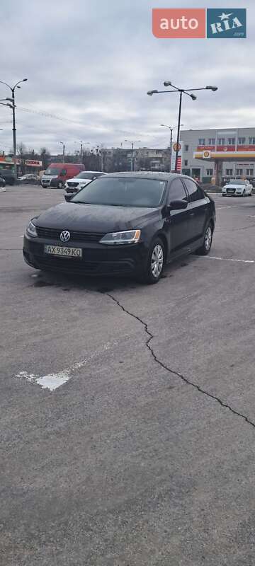 Седан Volkswagen Jetta 2013 в Харькове