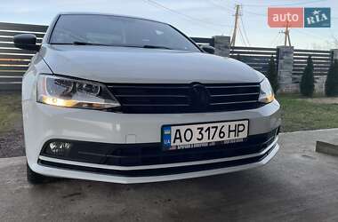 Седан Volkswagen Jetta 2014 в Хусте