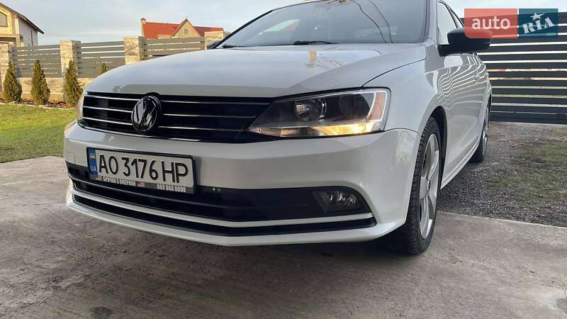 Седан Volkswagen Jetta 2014 в Хусті