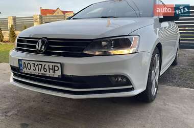 Седан Volkswagen Jetta 2014 в Хусте