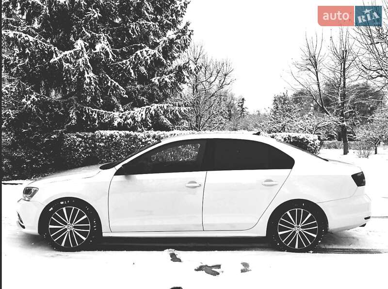 Седан Volkswagen Jetta 2014 в Хусті