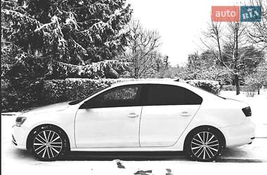 Седан Volkswagen Jetta 2014 в Хусте