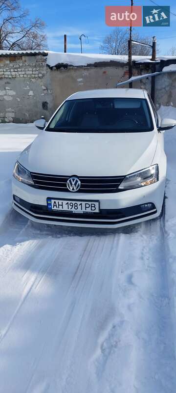 Седан Volkswagen Jetta 2016 в Покровську