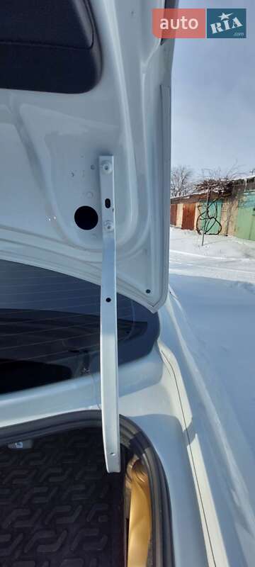 Седан Volkswagen Jetta 2016 в Покровську