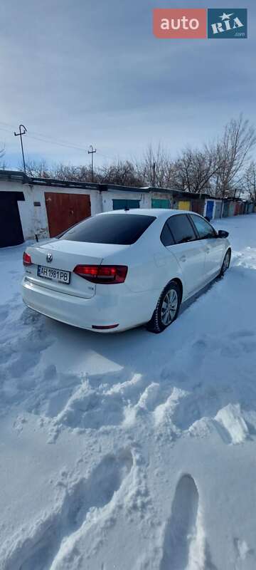 Седан Volkswagen Jetta 2016 в Покровську