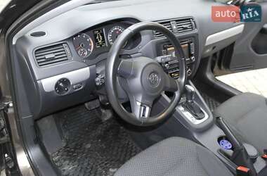 Седан Volkswagen Jetta 2011 в Одессе