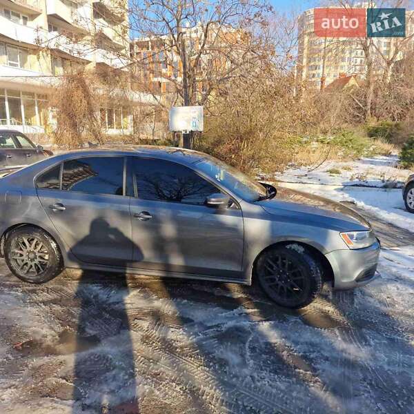 Седан Volkswagen Jetta 2012 в Одесі