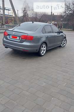 Седан Volkswagen Jetta 2011 в Запорожье