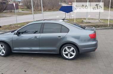 Седан Volkswagen Jetta 2011 в Запоріжжі