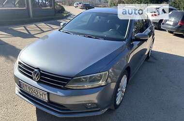 Седан Volkswagen Jetta 2015 в Івано-Франківську