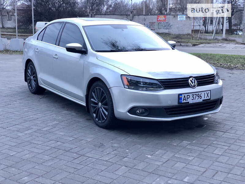 Седан Volkswagen Jetta 2010 в Запорожье