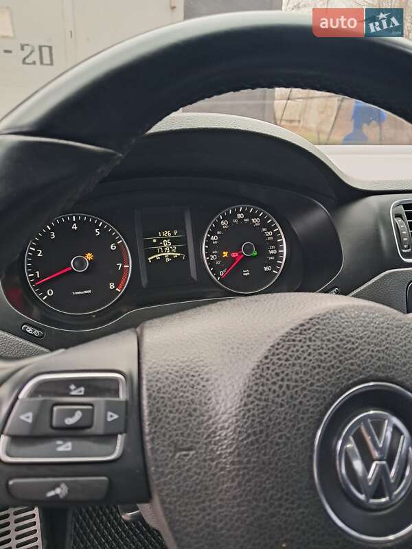 Седан Volkswagen Jetta 2012 в Покрове