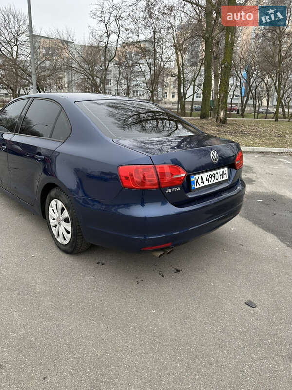 Седан Volkswagen Jetta 2014 в Києві