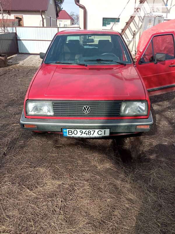 Седан Volkswagen Jetta 1987 в Лановцах