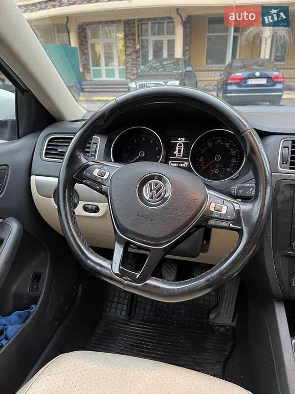 Седан Volkswagen Jetta 2017 в Киеве фото 14 Седан Volkswagen Jetta 2017 в Киеве