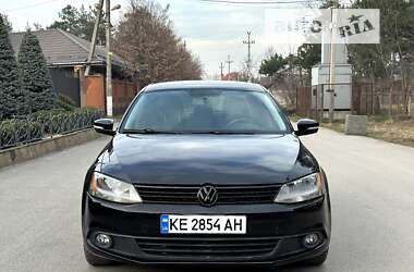 Седан Volkswagen Jetta 2010 в Днепре