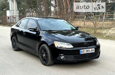 Седан Volkswagen Jetta 2010 в Днепре