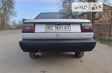 Седан Volkswagen Jetta 1984 в Жовкве