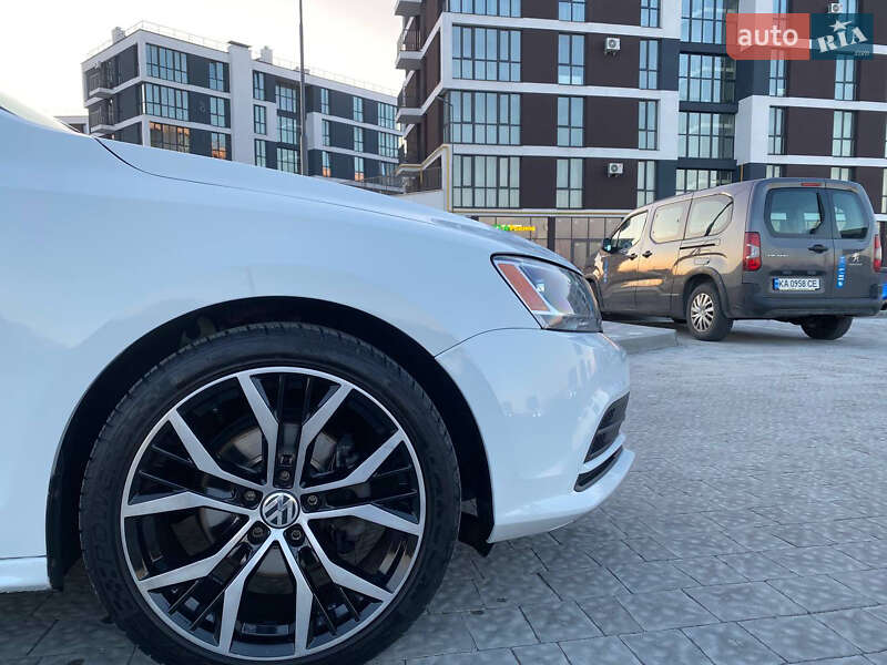 Седан Volkswagen Jetta 2014 в Пустомытах