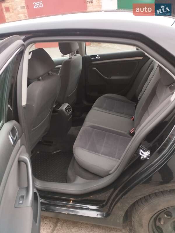 Седан Volkswagen Jetta 2006 в Броварах