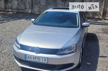 Седан Volkswagen Jetta 2012 в Вінниці